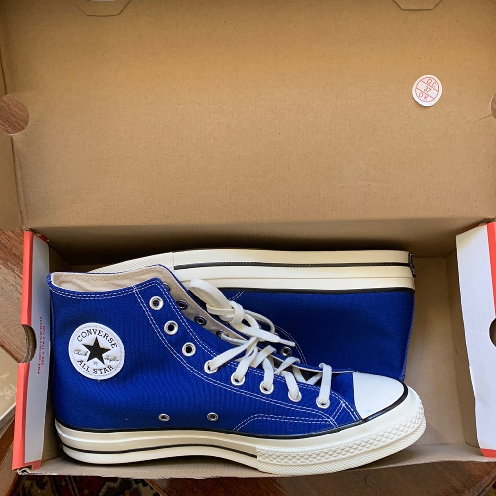 Rush Blue Converse